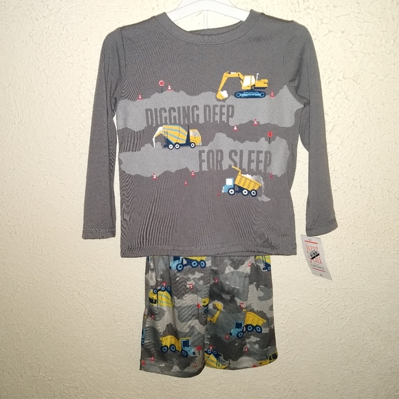 Sleep set - Picture 2 of 2